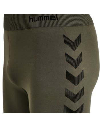 HUMMEL FIRST SEAMLESS TR SHT TIGHTS / Nahtlose Verarbeitung und körperbetontes Design