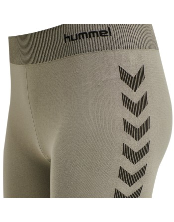 HUMMEL FIRST SEAMLESS TR TIGHTS W / Nahtlose Verarbeitung und körperbetontes Design