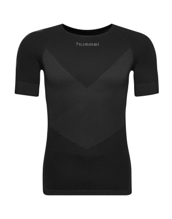 HUMMEL FIRST SEAMLESS JERSEY S/S / Nahtlose Verarbeitung und körperbetontes Design