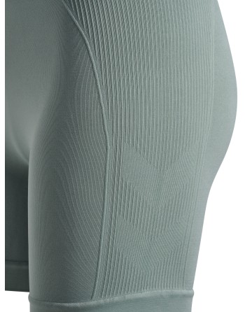 hmlTIF SEAMLESS SHORTS
