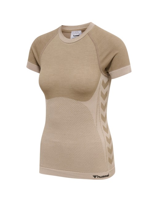 hmlCLEA SEAMLESS TIGHT T-SHIRT / Enges T-Shirt aus dehnbarem Material hmlCLEA SEAMLESS TIGHT T-SHIRT / Enges T-Shirt aus dehnbarem Material