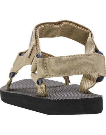STRAP SANDAL