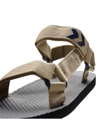 STRAP SANDAL
