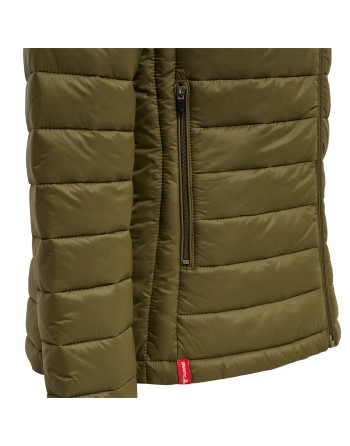hmlRED QUILTED HOOD JACKET WOMAN / Gefütterte Kapuzenjacke mit gesteppter Polsterung