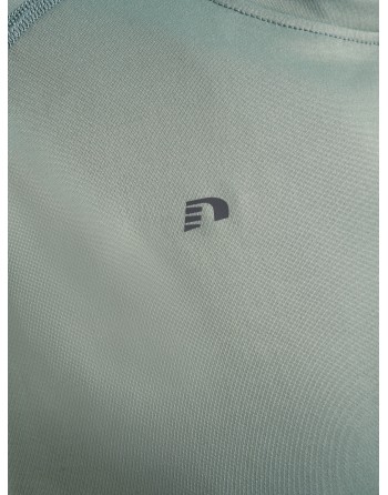 nwlBEAT T-SHIRT