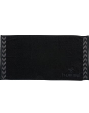 HUMMEL SMALL TOWEL / Handtuch aus Jacquard-Strick mit hummel-Logo und Winkeln