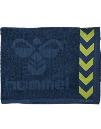 HUMMEL SMALL TOWEL / Handtuch aus Jacquard-Strick mit hummel-Logo und Winkeln