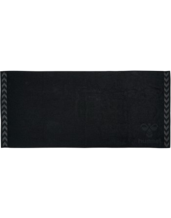 HUMMEL LARGE TOWEL / Handtuch aus Jacquard-Strick mit hummel-Logo und Winkeln