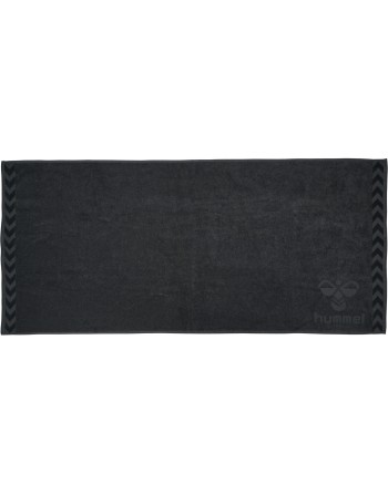 HUMMEL LARGE TOWEL / Handtuch aus Jacquard-Strick mit hummel-Logo und Winkeln
