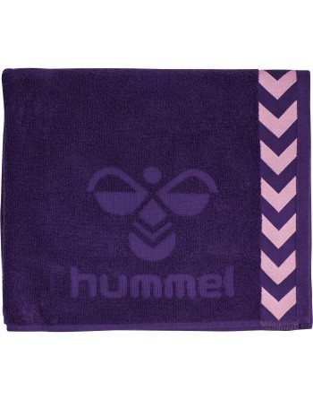 HUMMEL LARGE TOWEL / Handtuch aus Jacquard-Strick mit hummel-Logo und Winkeln